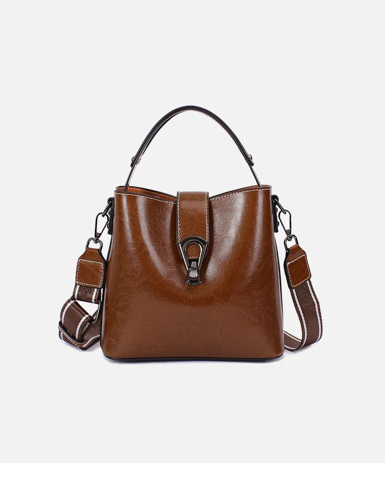 Maréia – Élégance intemporelle en cuir véritable