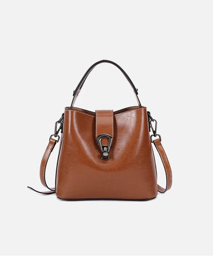 Maréia – Élégance intemporelle en cuir véritable