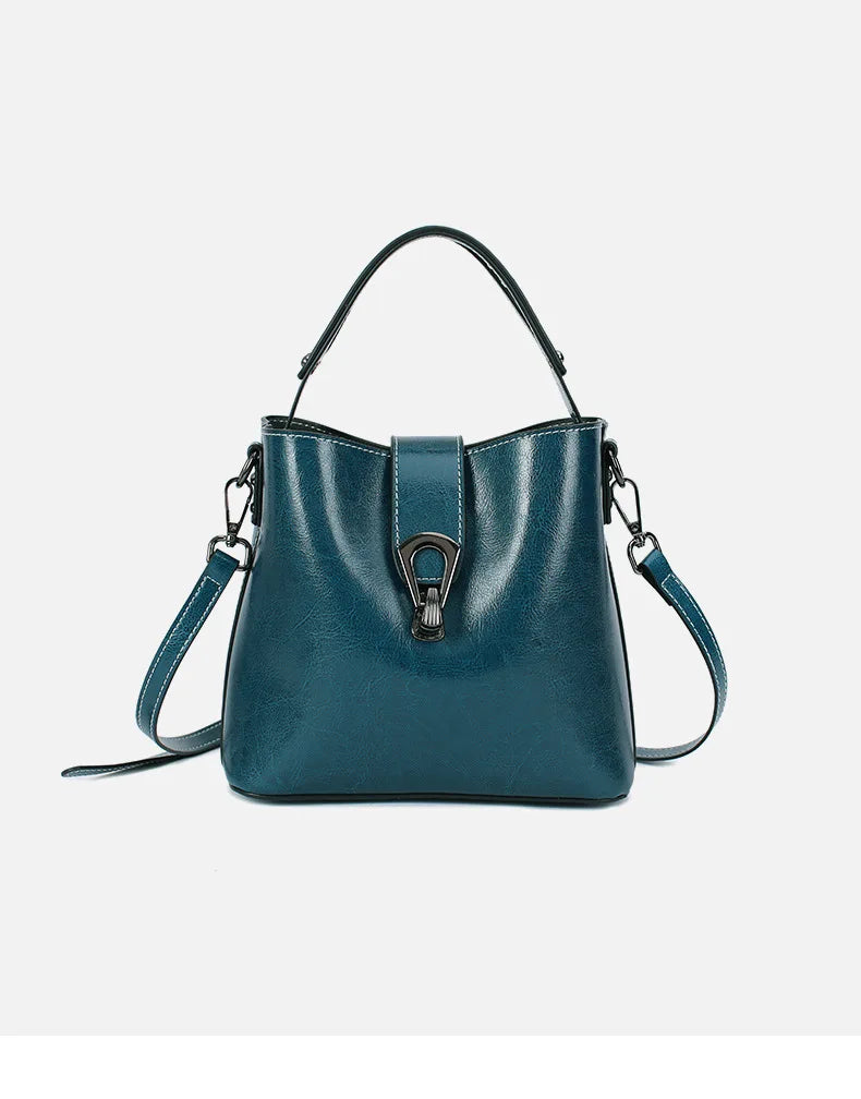 Maréia – Élégance intemporelle en cuir véritable