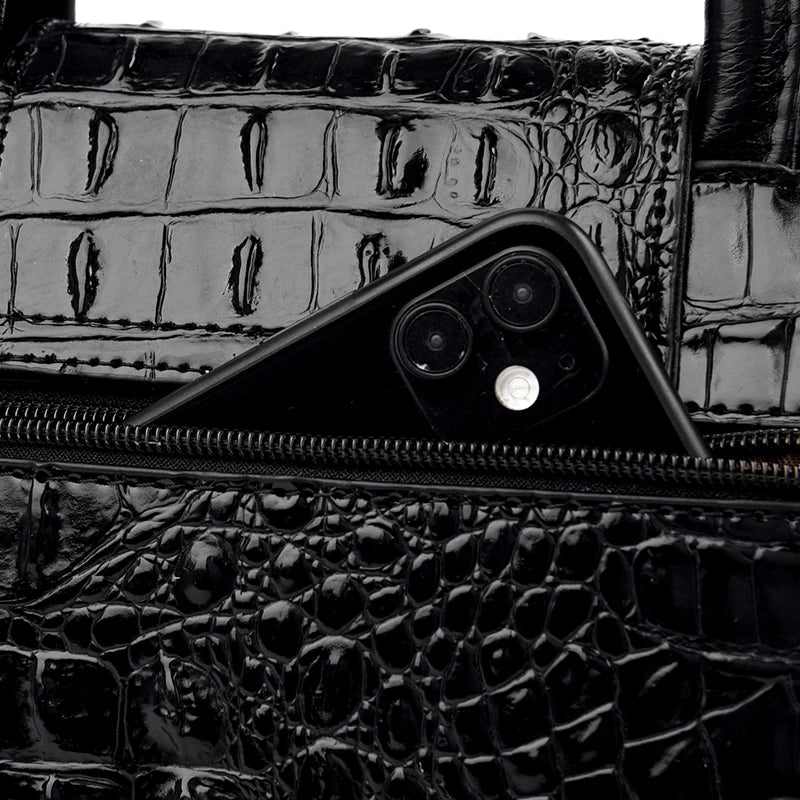 Crocélia – Le sac effet croco au luxe affirmé