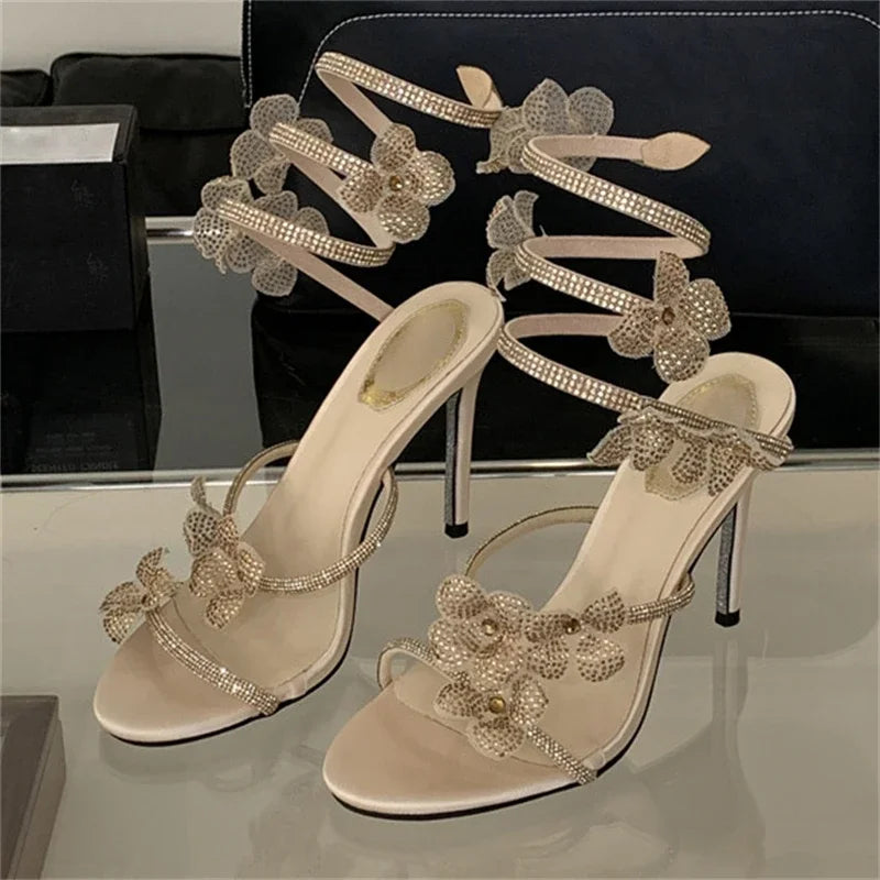 Aneikeh Crystal – L’éclat pur à vos pieds
