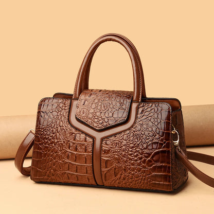 Crocélia – Le sac effet croco au luxe affirmé